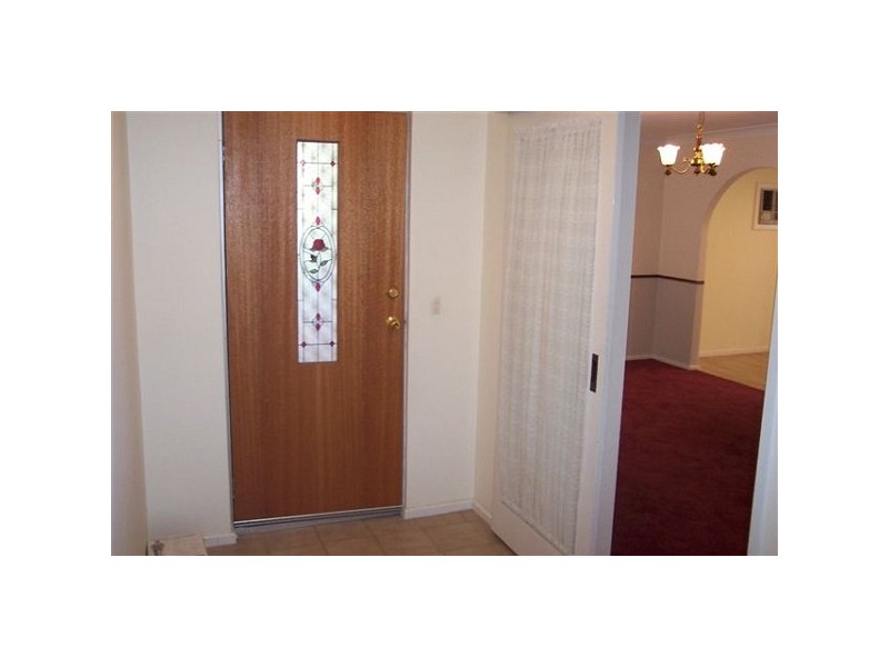 5 Varley Crescent, Cooloongup WA 6168