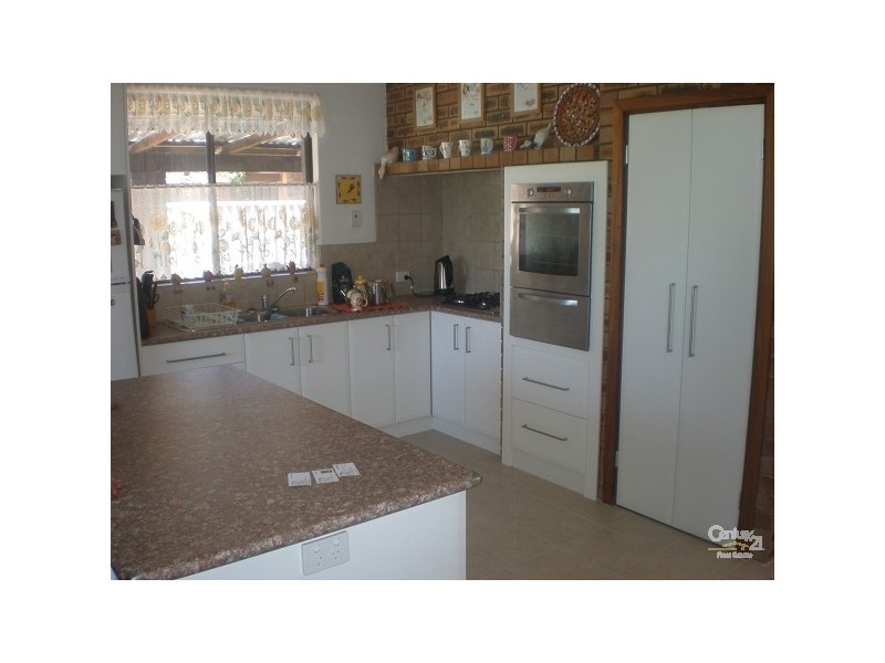 33 Leeder Street, Safety Bay WA 6169