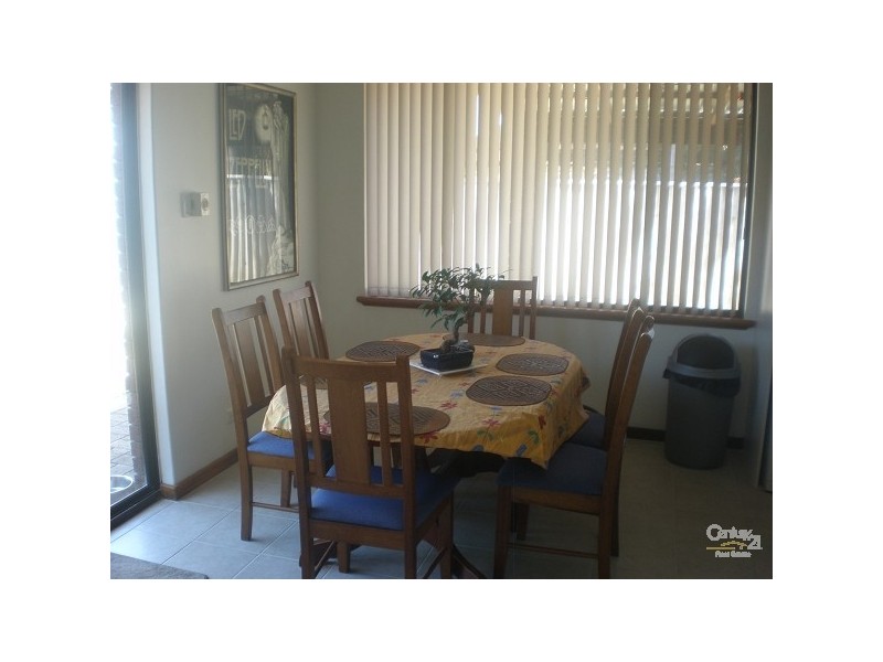 33 Leeder Street, Safety Bay WA 6169