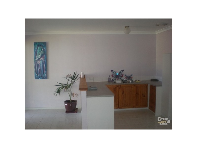 33 Leeder Street, Safety Bay WA 6169