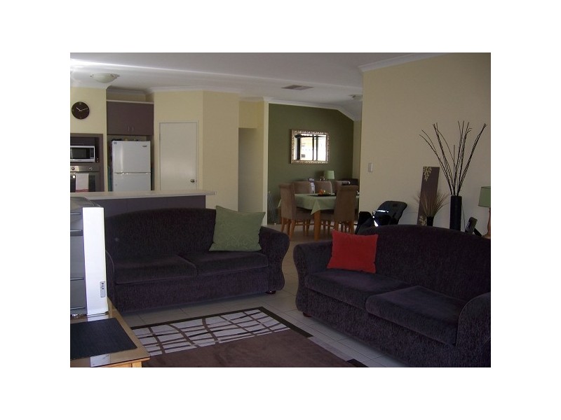 18 Amity Circuit, Shoalwater WA 6169