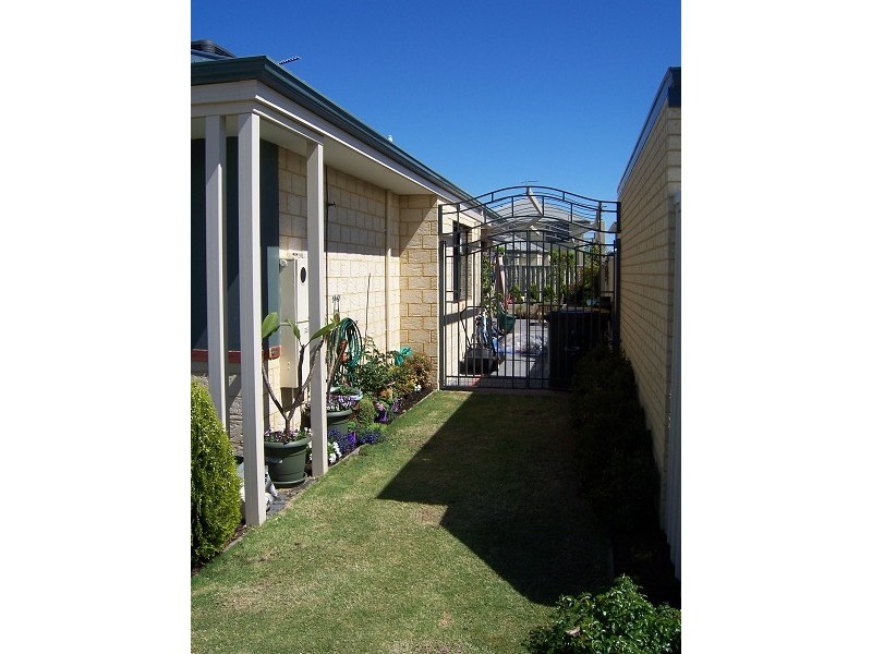 18 Amity Circuit, Shoalwater WA 6169