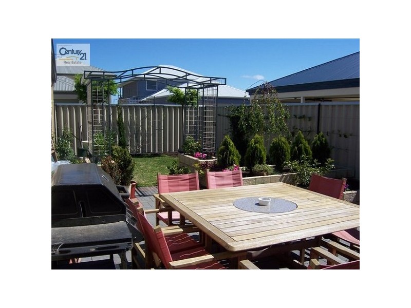 18 Amity Circuit, Shoalwater WA 6169