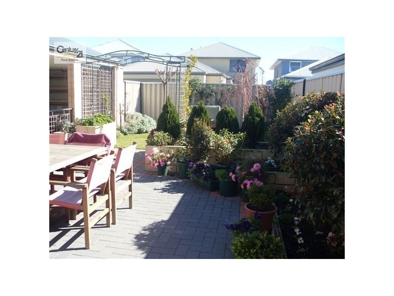 18 Amity Circuit, Shoalwater WA 6169