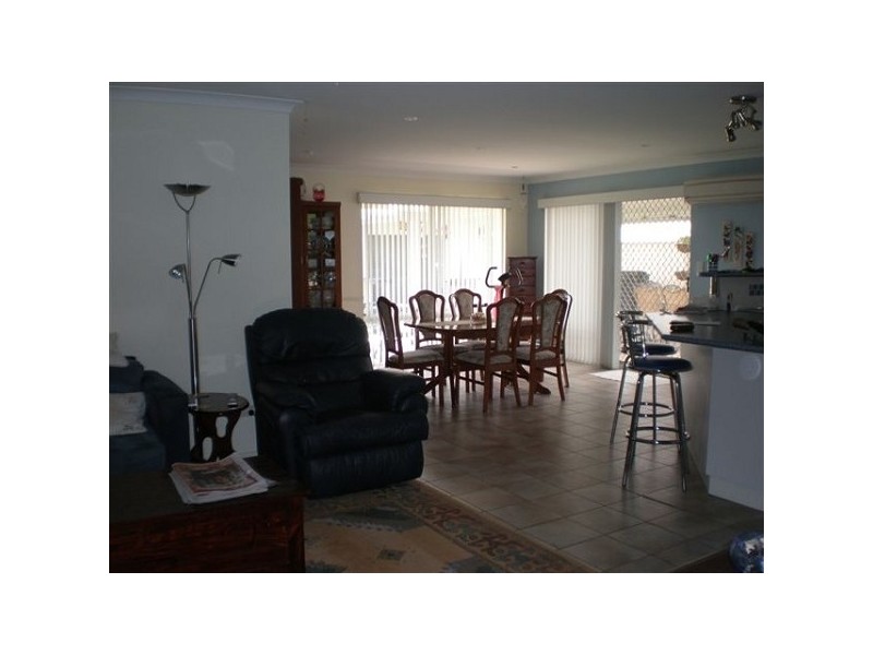 4 Napa Close, Warnbro WA 6169