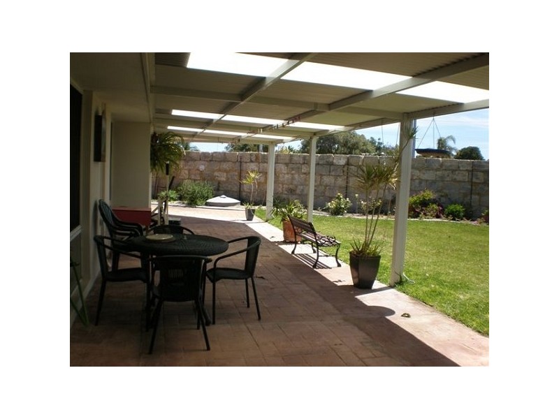 4 Napa Close, Warnbro WA 6169