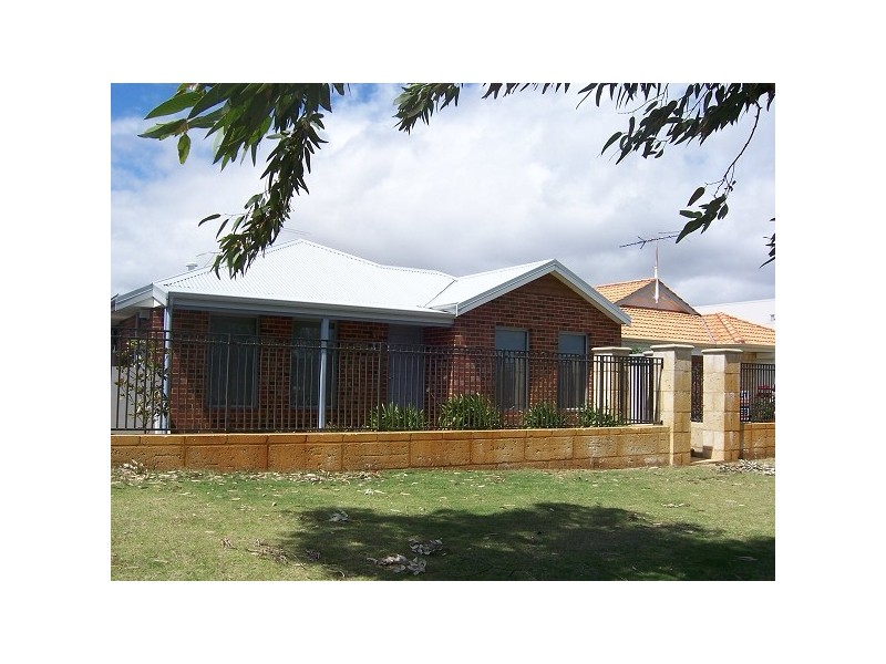 13 Grado Lane, Port Kennedy WA 6172