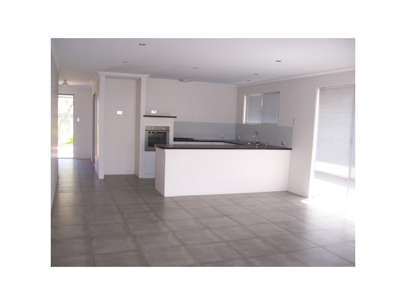 13 Grado Lane, Port Kennedy WA 6172