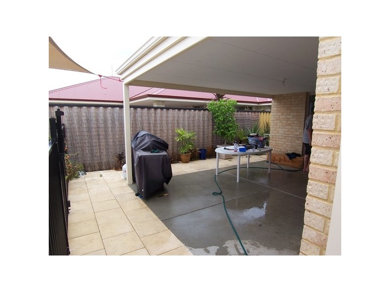 11 Valheru Avenue, Rockingham WA 6168