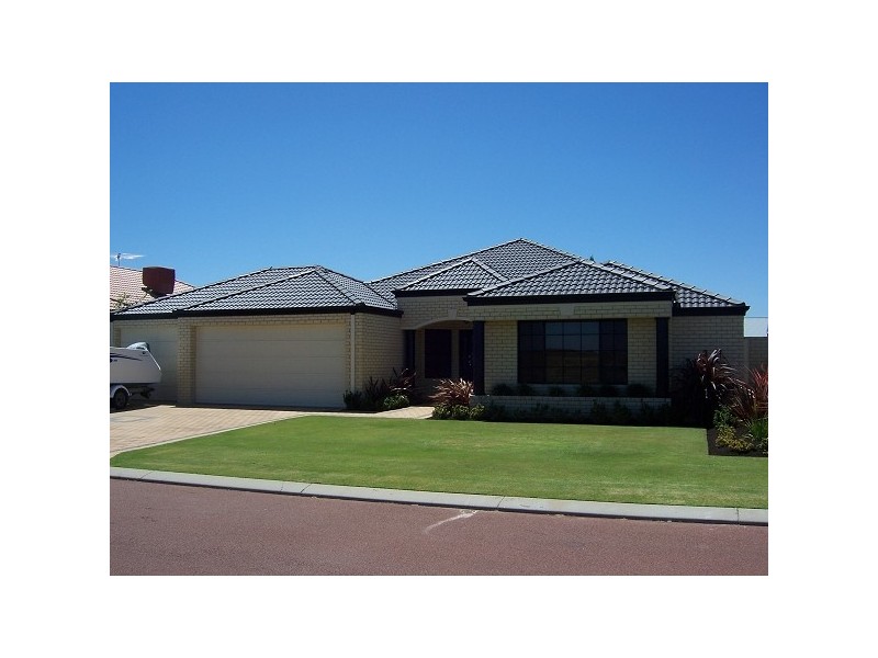 42 Morfontaine Parade, Port Kennedy WA 6172