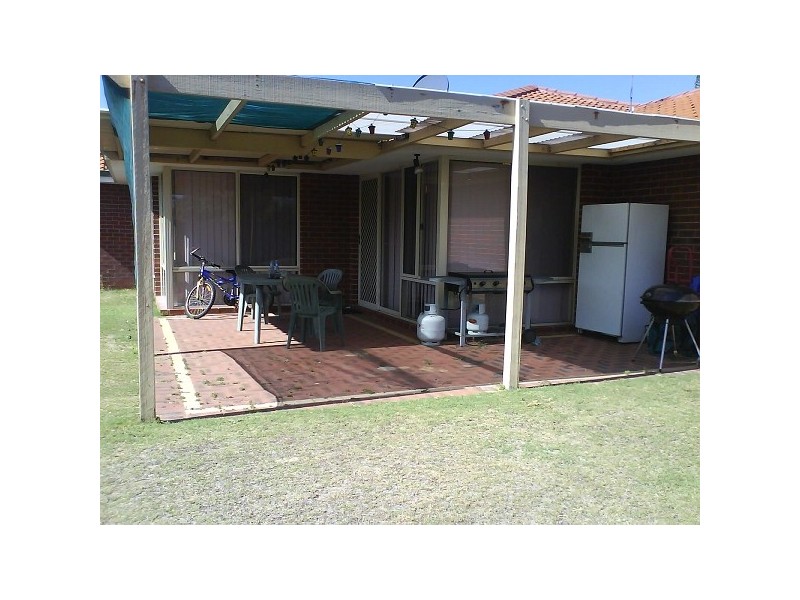 13 Oakwood Crescent, Waikiki WA 6169