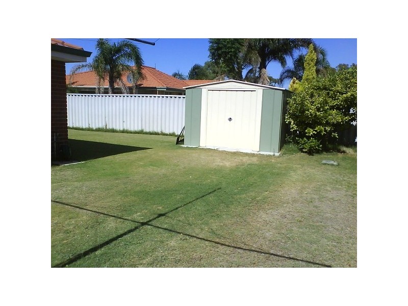 13 Oakwood Crescent, Waikiki WA 6169