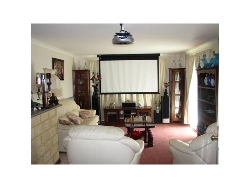 70 Chelmsford Avenue, Port Kennedy WA 6172