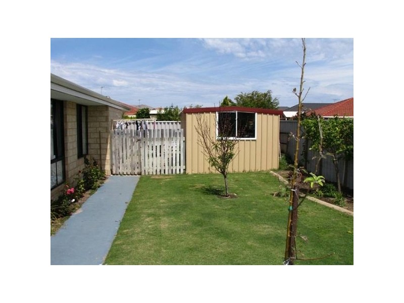 70 Chelmsford Avenue, Port Kennedy WA 6172