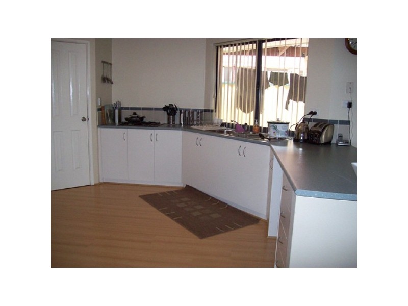 11 Freeling Road, Port Kennedy WA 6172