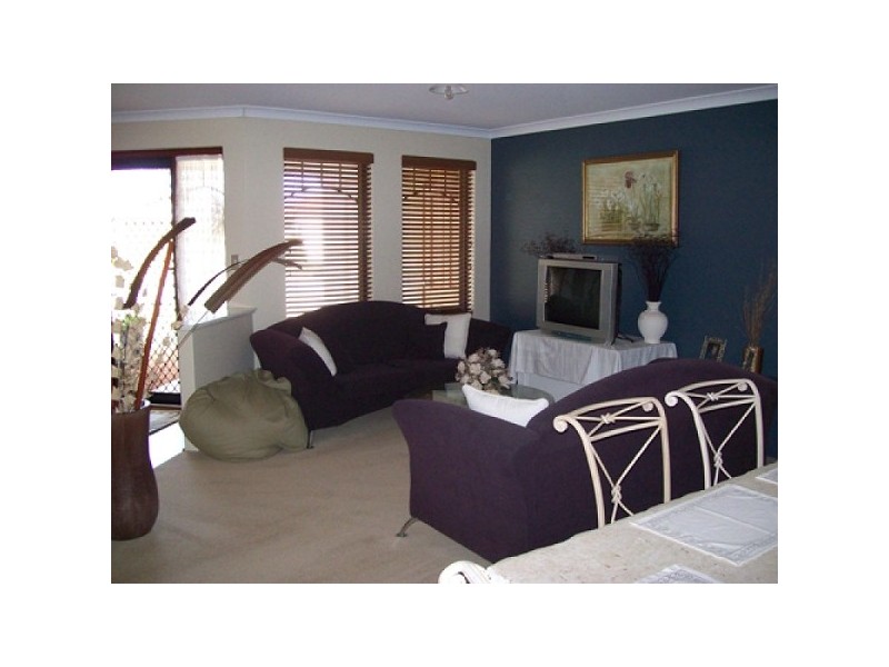 11 Freeling Road, Port Kennedy WA 6172