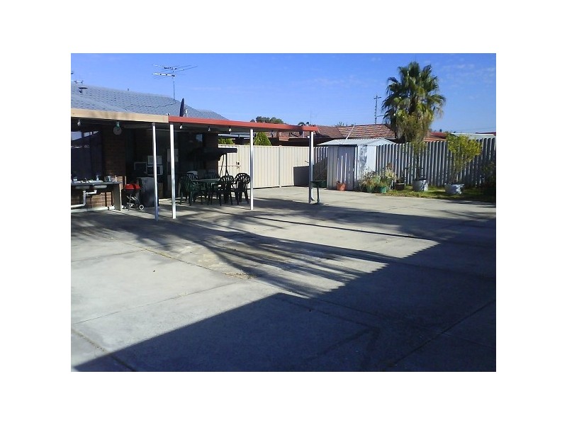 35 Millgrove Avenue, Cooloongup WA 6168