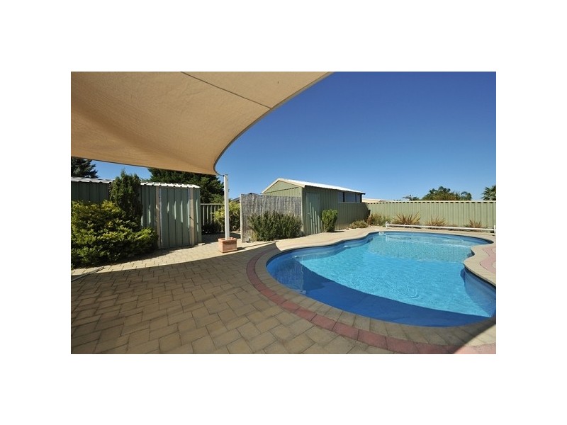 46 La Manche Avenue, Port Kennedy WA 6172