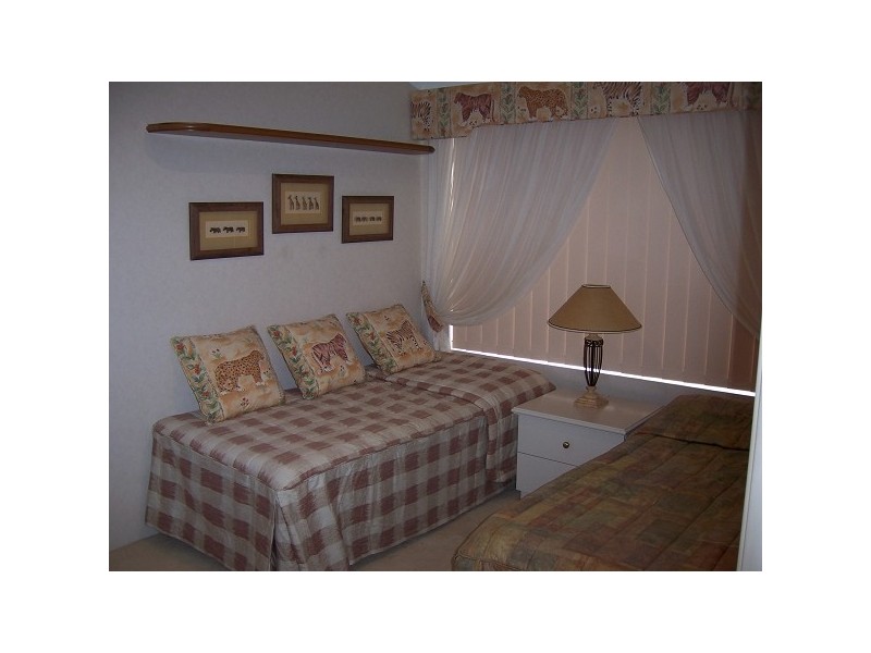 16 Nottingham Parkway, Orelia WA 6167