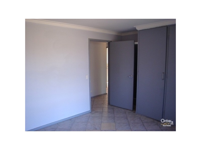 30 Arkwell Avenue, Rockingham WA 6168