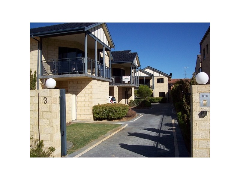 2/3 Fraser Street, Rockingham WA 6168