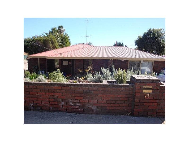 77 Council Avenue, Rockingham WA 6168