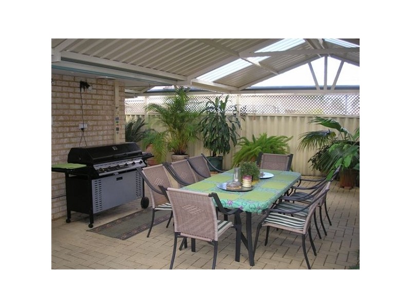 4 Prussian Lane, Warnbro WA 6169