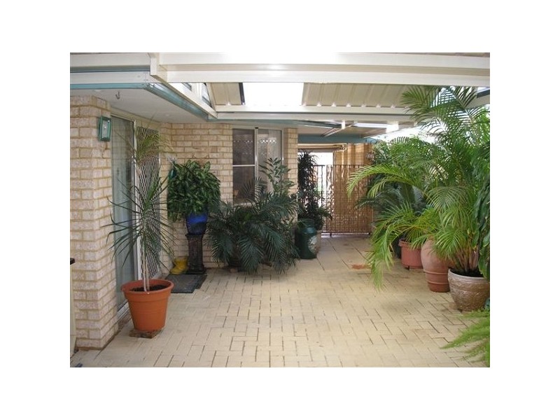 4 Prussian Lane, Warnbro WA 6169