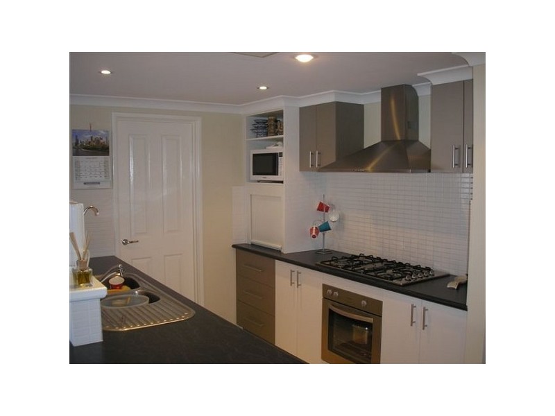 10 Edenhall Terrace, Waikiki WA 6169