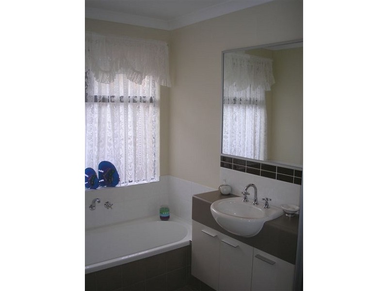 10 Edenhall Terrace, Waikiki WA 6169