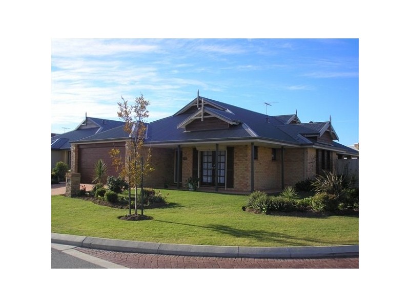 10 Edenhall Terrace, Waikiki WA 6169