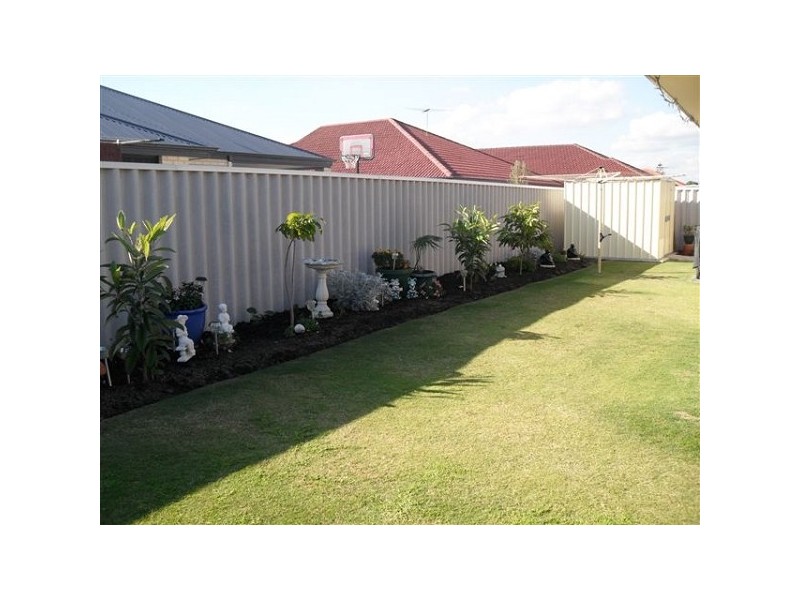 100 Rae Road, Shoalwater WA 6169