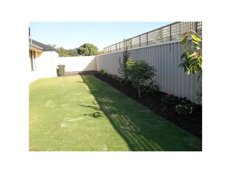 100 Rae Road, Shoalwater WA 6169