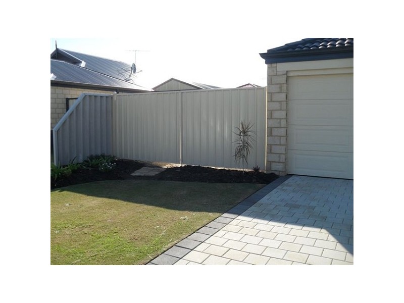 100 Rae Road, Shoalwater WA 6169