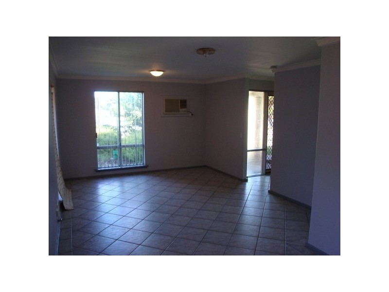 30 Arkwell Avenue, Rockingham WA 6168