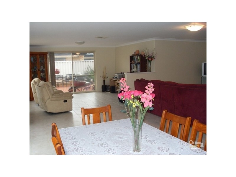 52 Grove Street, Shoalwater WA 6169