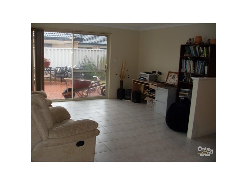 52 Grove Street, Shoalwater WA 6169