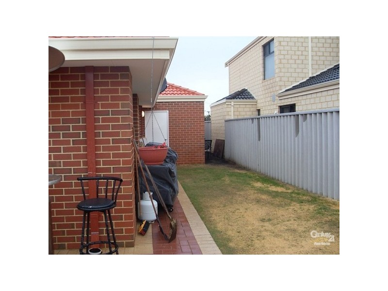 52 Grove Street, Shoalwater WA 6169