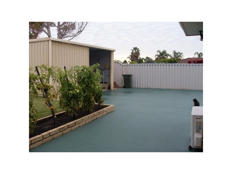 7 Fitzroy Close, Cooloongup WA 6168