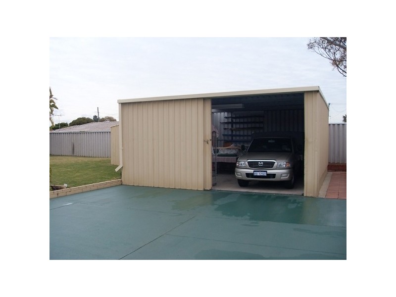 7 Fitzroy Close, Cooloongup WA 6168