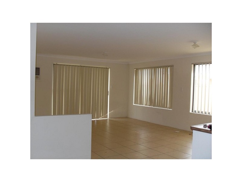 61 Toledo Circuit, Port Kennedy WA 6172