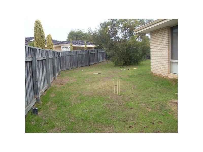 2/63 Saw Avenue, Rockingham WA 6168