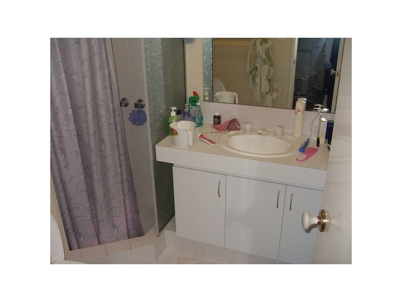 2/63 Saw Avenue, Rockingham WA 6168