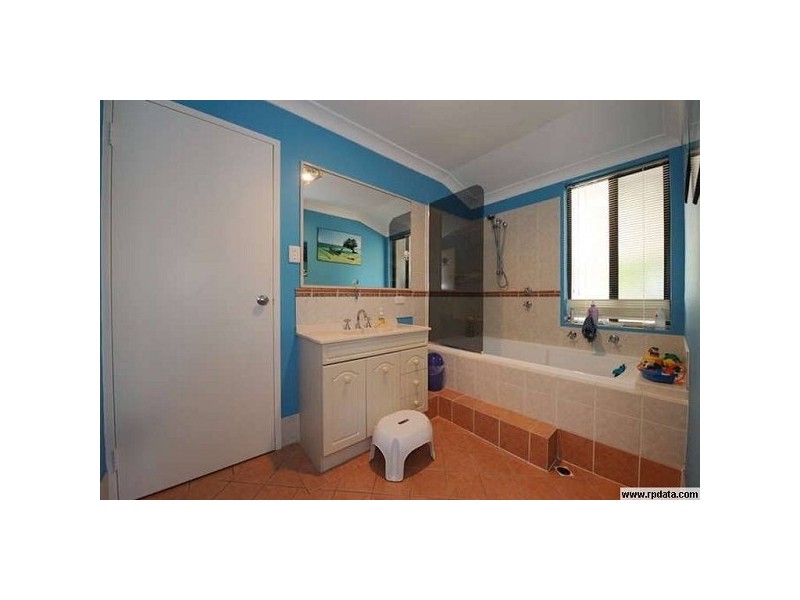 2/1 Cadbury Street, Warnbro WA 6169
