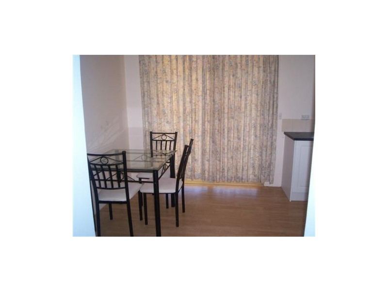 7 Moore Court, Cooloongup WA 6168