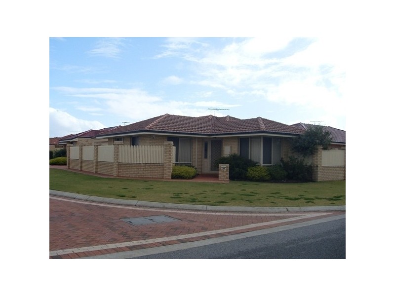 7 LaGuardia Loop, Port Kennedy WA 6172