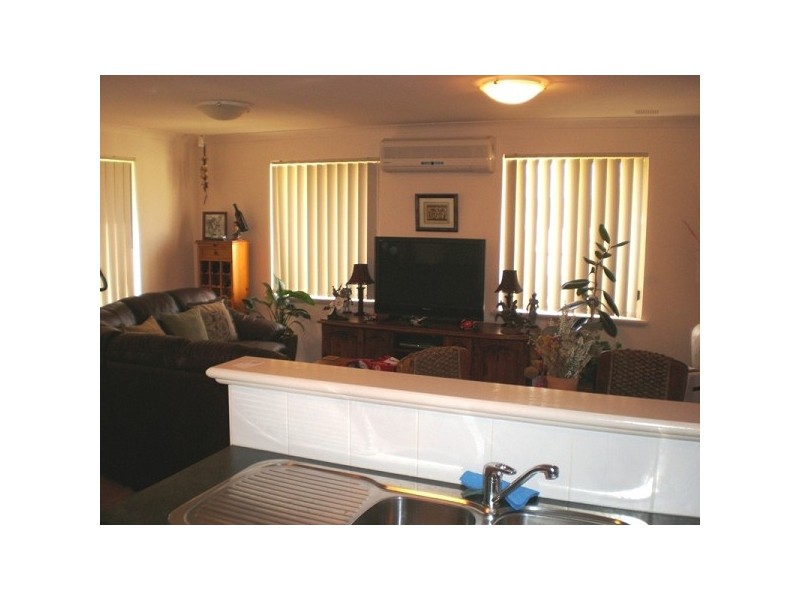 7 LaGuardia Loop, Port Kennedy WA 6172