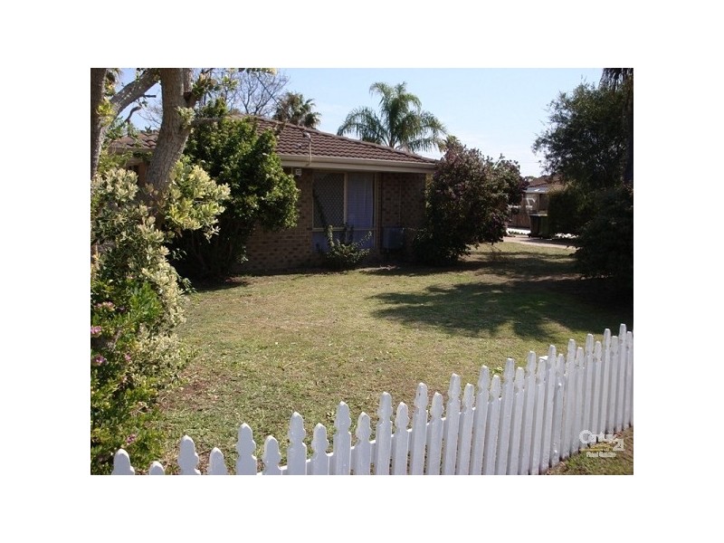 40 Linvile Avenue, Cooloongup WA 6168