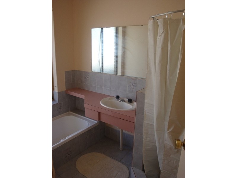 40 Linvile Avenue, Cooloongup WA 6168