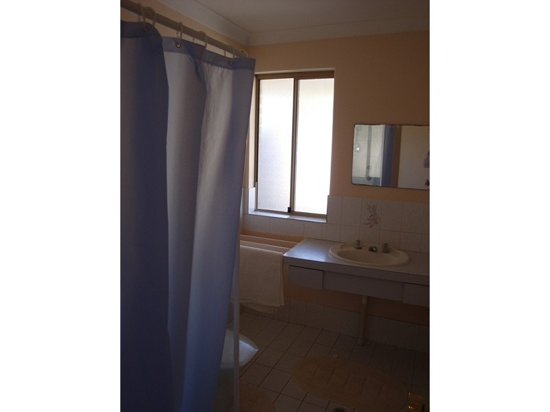 40 Linvile Avenue, Cooloongup WA 6168